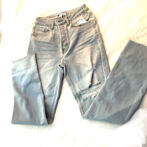 🎈NWT And Now This distressed, raw hem, straight leg skinny jeans light blue